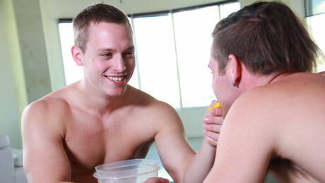 American well-built Tommy Regan and muscular Zaq Wolfe fuck after dick sucking in the kitchen