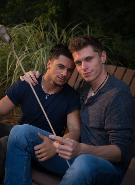 Armond Rizzo and Troy Accola in romantic trip on boat