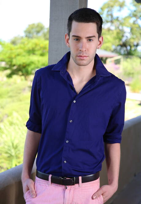 Two american dudes muscular Dante Martin and superstud Lance Taylor fuck after blowjob outside