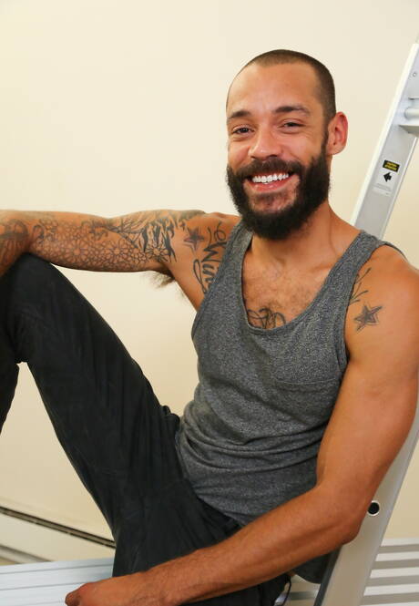 Hunky guy Dylan Henri and hunky guy Leander have anal sex