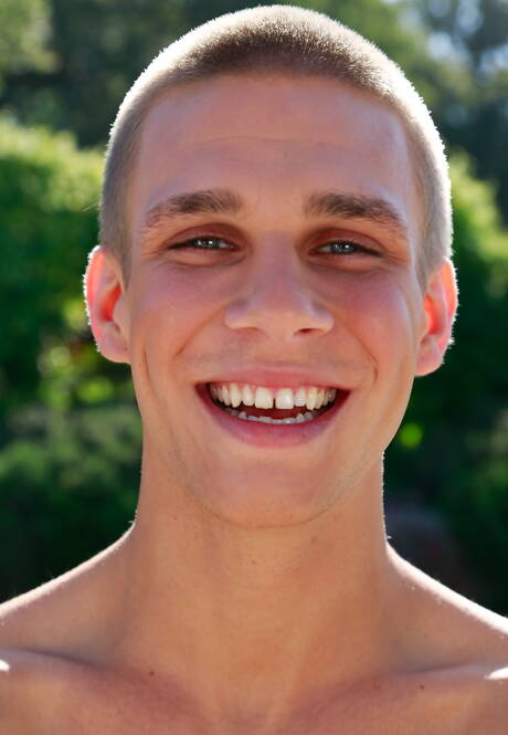 Sexy Trent Ferris, Sam Truitt and Cody Walker in threesome fuck action in the pool