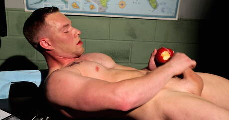 Superstud Randy A jerk off his dick