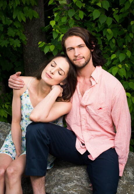 Beard Tommy Defendi and Duncan Black having a picnic with brunette chick