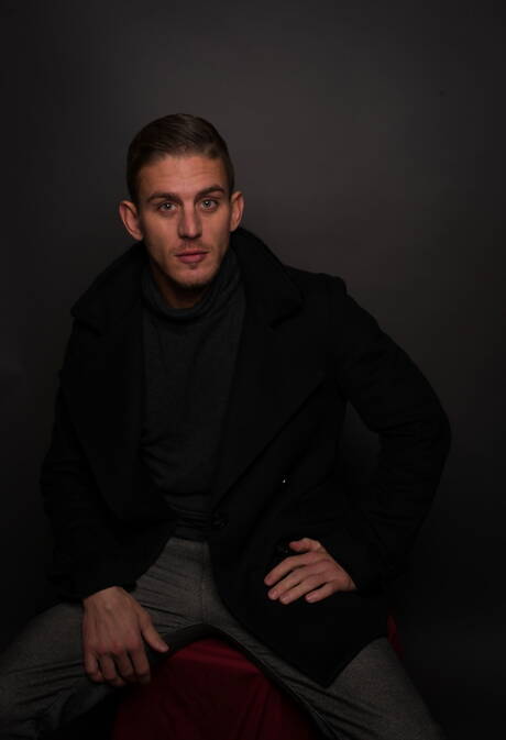 German beefy Alexander Gustavo and american hairy stud Ty Roderick jerk off cock