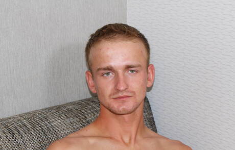 Twink Posing Pics