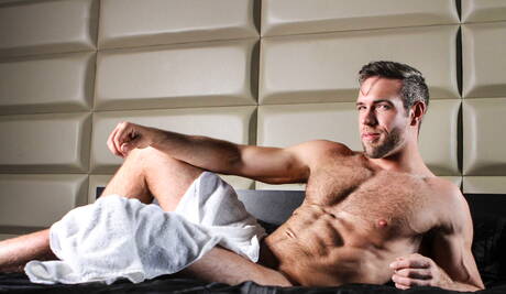 Twink Posing Pics