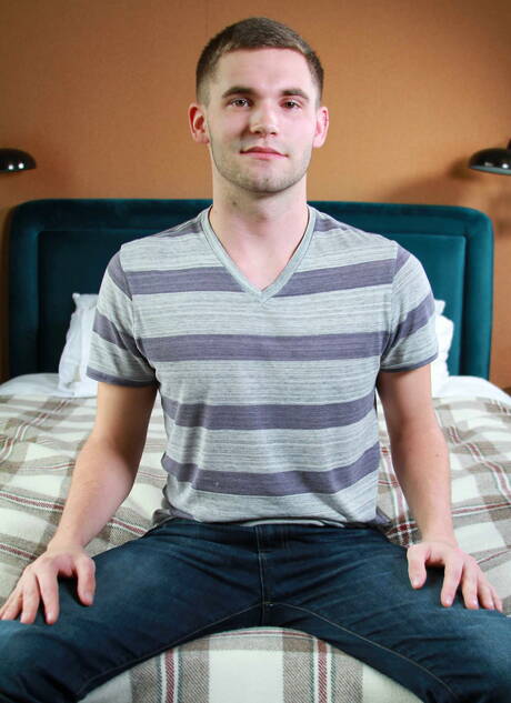 Pretty american guys beefcake Bennett Anthony and otter Jack Radley in hot ass bang