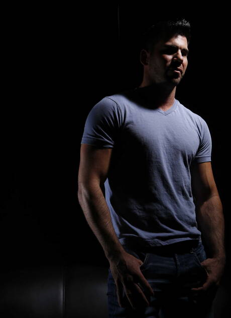 Max Ryder, Billy, Joey, Felix Warner in male gangbang