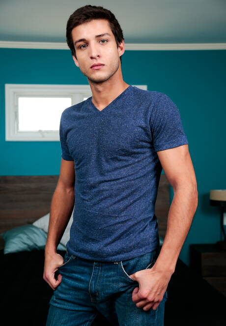 Nasty guys Carter Woods, Dante Colle and Elliot Finn drilling an ass outside