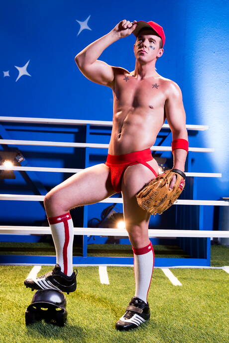 Horny boys Nick Sterling, Jj Knight and Beaux Banks in hot threesome ass fuck action