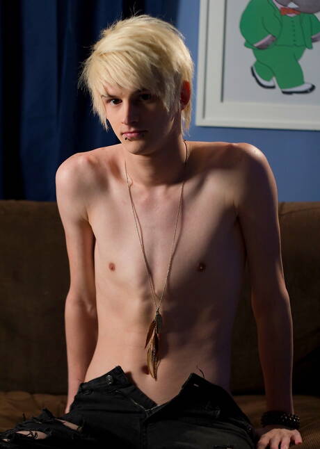 Blonde Twink Pics