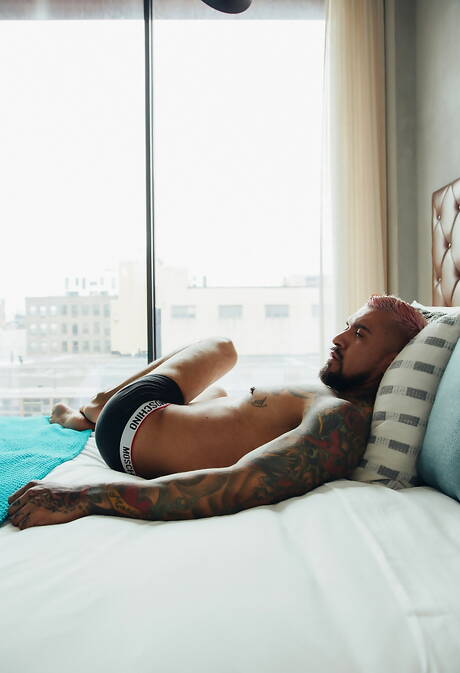 Pretty american boys superstud Boomer Banks and strongman Jj Knight fuck after dick sucking