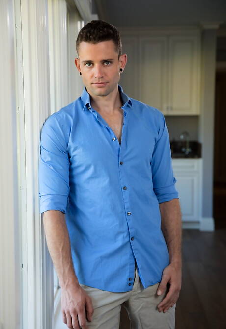 Nice american buddies stud Brandon Cody and tough guy Quin Quire fuck after blowjob