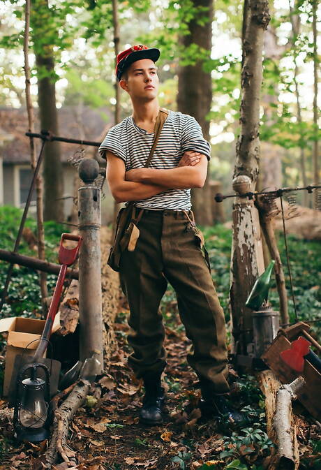 Famous americans, beefy Jacen Zhu and young Sean Ford in black on white sex outdoor