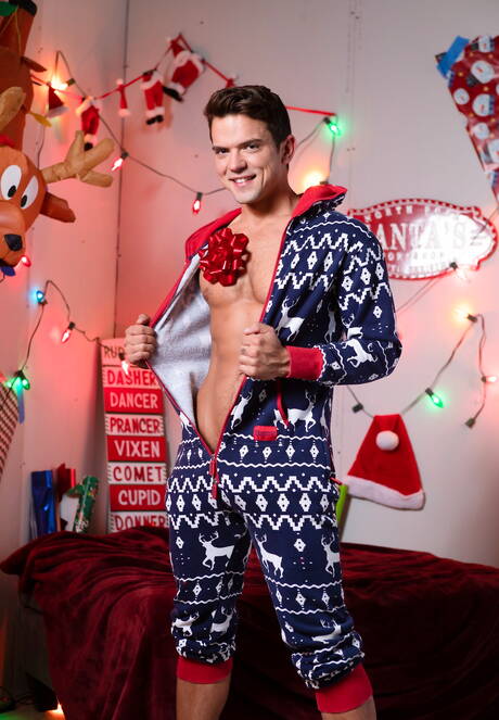 American pornstars hunk Princeton Price and hunky guy Dakota Payne drilling an ass