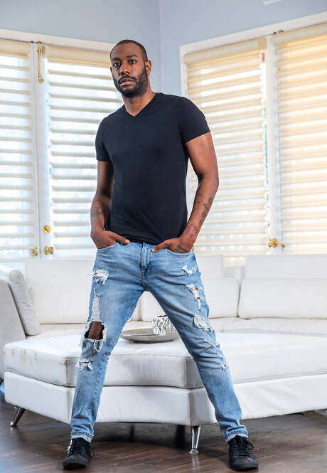 Two american guys hairy stud Zario Travezz and beefy August Alexander in hard anal sex