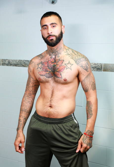 Rikk York, Dirk Caber, Atlas Grant, Julian Torres, Matt Muck in hot sex scenes from locker room