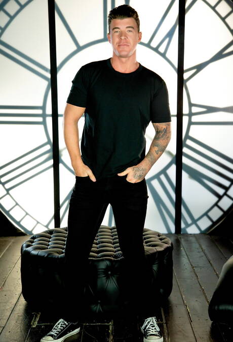 American stars well-built Jj Knight and tough guy Tristan Hunter in hot homosexual scene