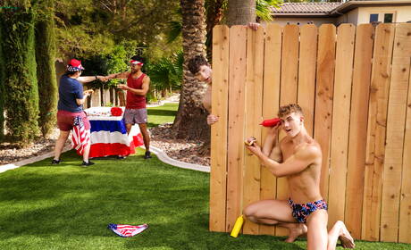 American pornstars stud Finn Harding and hunk Felix Fox have a hot couple sex outdoor