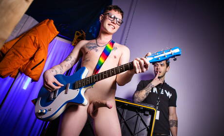 Tough guy Dex Parker and canadian twink Marco Bianchi in hot ass fuck action