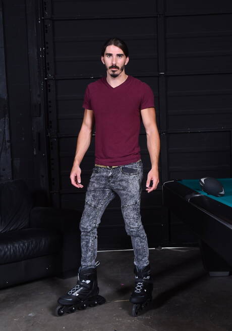 Hot americans, beefcake Johnny Rapid and strongman Damien Kyle have anal sex