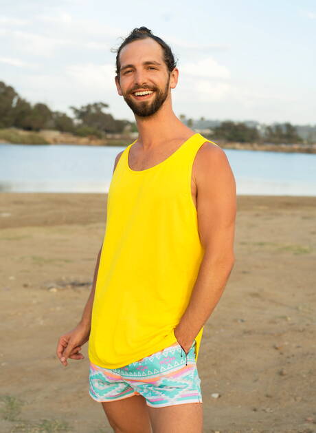 Tough guy Jaxon Kingston and hunk Thomas Johnson sucking and screwing each other on beach