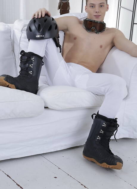 Hot boysBrad Fitt, Heath Denson and Xander Hollis banged each other