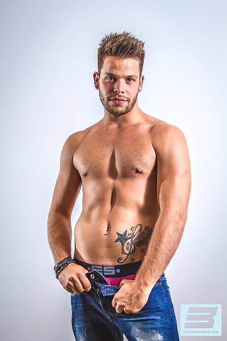 Well-built Kevin David and american gay bear Colby Jansen in hard anal sex