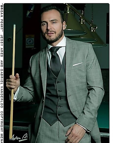 Spanish stud Gabriel Vanderloo and german beefy Jessy Ares fuck after blowjob