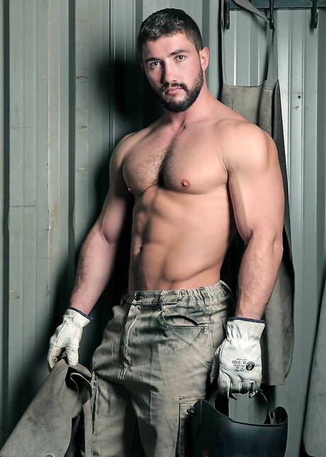 Gorgeous boy Marco Rubi and beautiful guy Xavi Duran in hot homosexual action