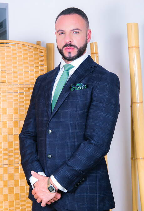 Beefcake Jonathan Miranda and tough guy Leo Rosso love each other