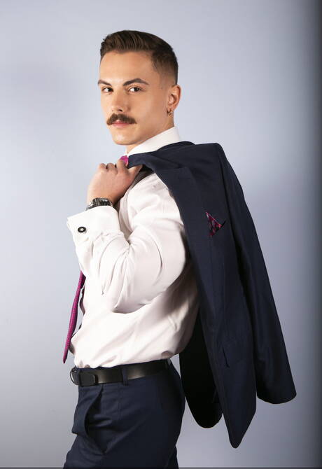 Nasty buddies Austin Sugar, Jonas Jackson and Manuel Skye in hot threesome ass fuck action in bath