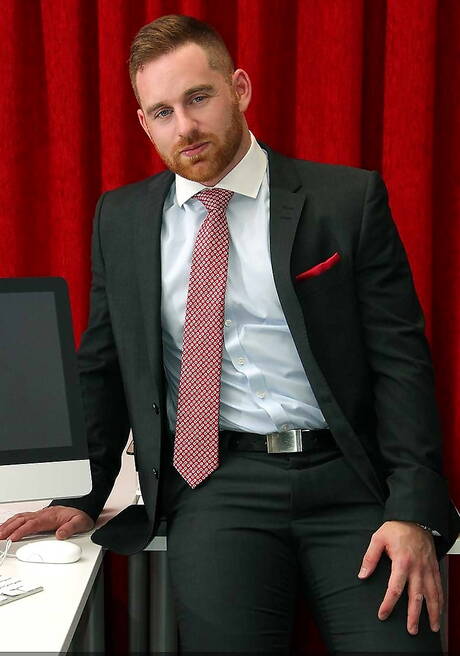 Beefy Gabriel Lunna and superstud Jonas Jackson have a good anal sex