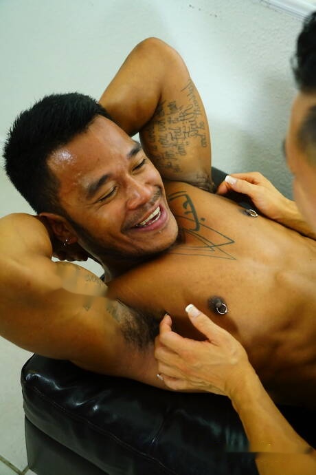 Asian bodybuilder Shen Powers and asian bull Trevor Northman love each other