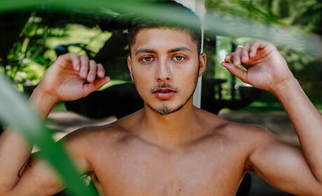 Hot american boys pretty boy Angel Rivera and young boy Dallas Preston have anal sex at the pool