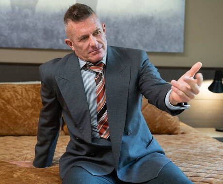 Famous americans, young boy Eric Charming and well-built Matthew Figata fuck after dick sucking