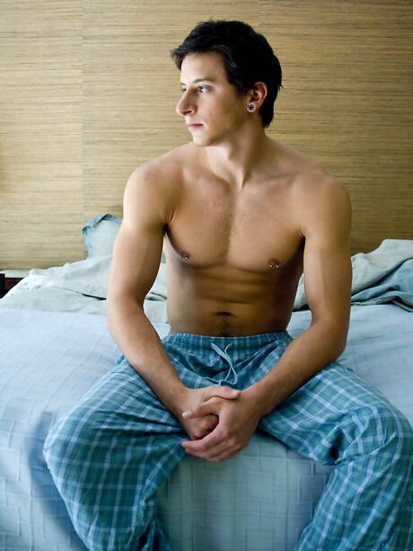 American superstud Ethan Parker wanking in shower