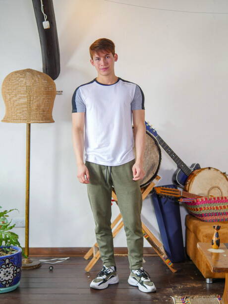 Strongman Philipe Arias having a pleasure