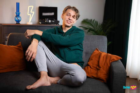 Canadian hot twink Leo Louis and american young Andy Adler sucking and fucking each other